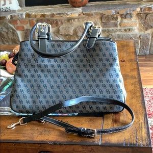 Dooney & Bourke Tote